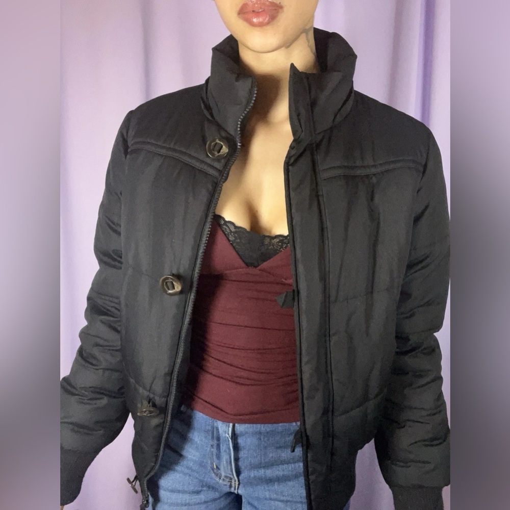 No Boundaries Black Puffer Womens Size M Button Detail Winter Cozy Fitted Preppy